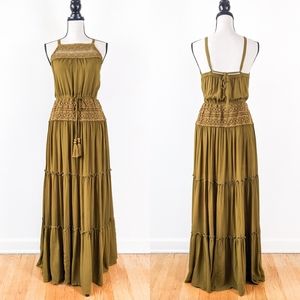 🦋LAST🦋 NWT Tulle & Batiste Chloe Halter Frill Maxi Dress, Moss, Size Small